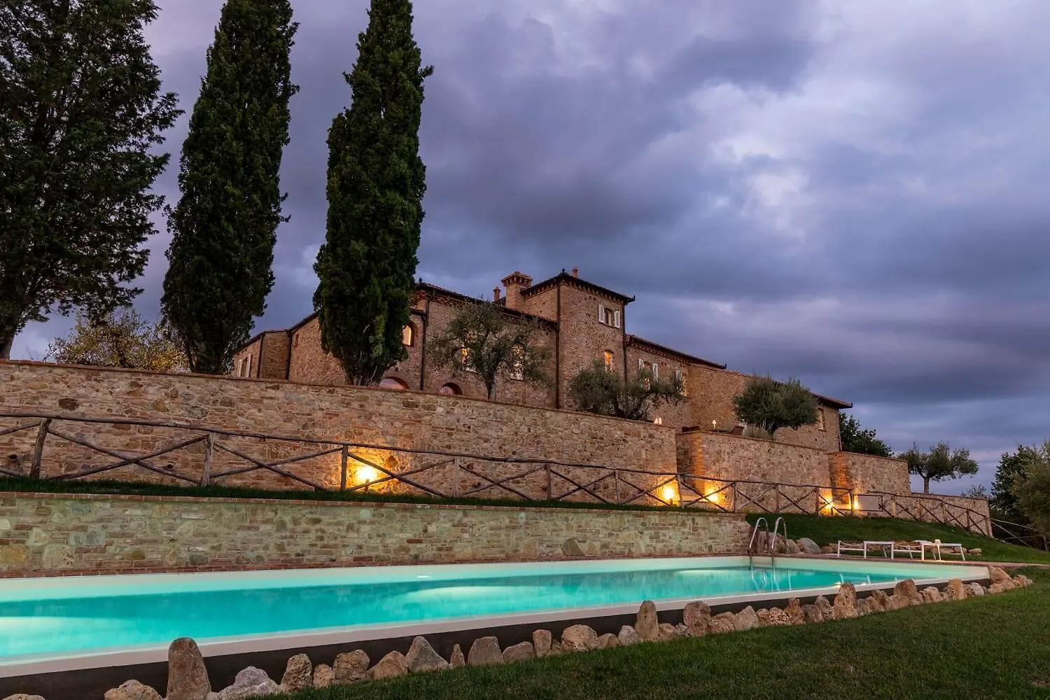 Suite Leonardo San Gimignano 0*,  Italy