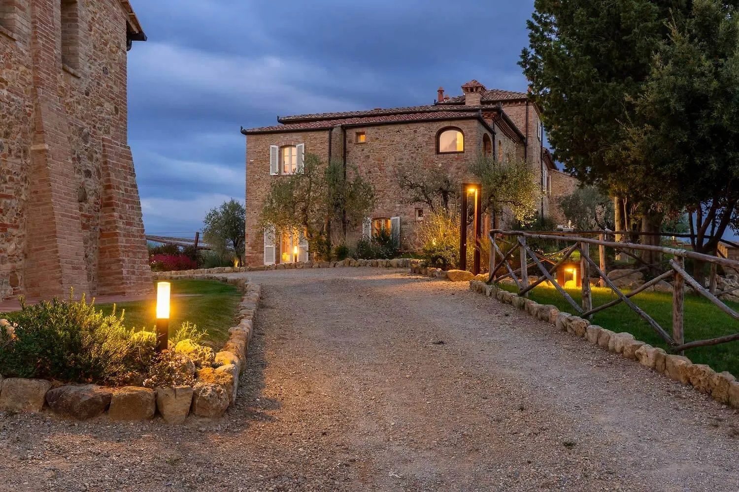 Suite Leonardo San Gimignano 0*,